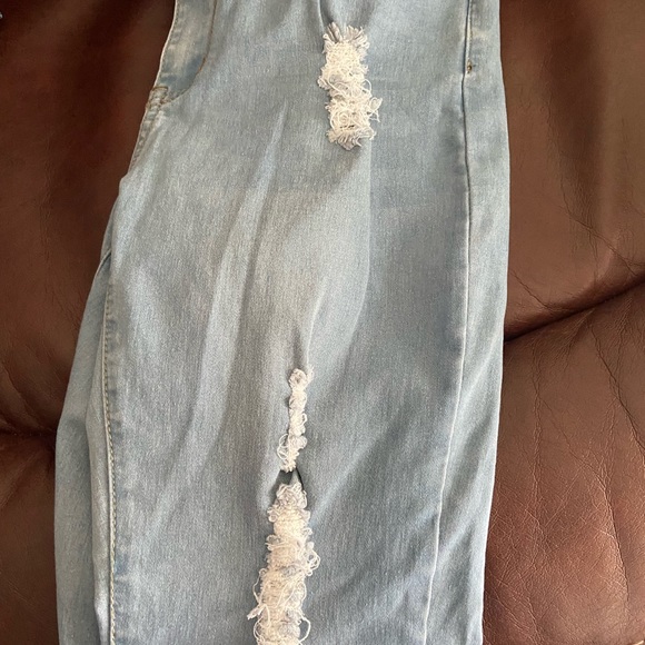 Light wash skinny jeans - Picture 5 of 5